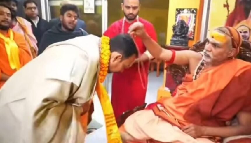 SC-ST एक्ट के खिलाफ 7 फरवरी से दिल्ली में आंदोलन, शंकराचार्य से आशीर्वाद लेकर अलंकार अग्निहोत्री का बड़ा एलान