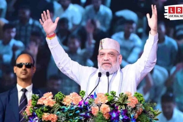 हरिद्वार में जनसभा को संबोधित करते अमित शाह