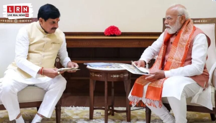नई दिल्ली में प्रधानमंत्री से मुलाकात के दौरान मध्यप्रदेश के मुख्यमंत्री ने किसानों, महिलाओं, युवाओं और गरीबों के कल्याण के लिए चल रही योजनाओं की दी जानकारी।