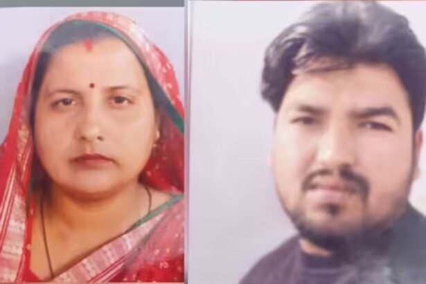 आगरा के कुटकपुर गांव में कूलर में करंट आने से पति-पत्नी की मौत के बाद घर के बाहर जुटे ग्रामीण और पुलिस।