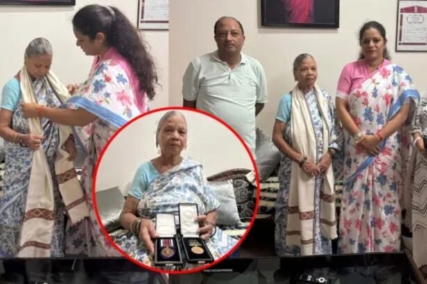 ‘वापस ले लो शौर्य चक्र…’ 22 साल से दफ्तरों के चक्कर काट रही शहीद की 80 साल की मां, बोलीं- बेटे की शहादत के बाद भी क्यों भटकना पड़े?