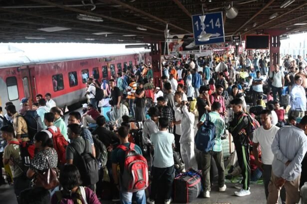 दिवाली-छठ पर घर जाने वालों के लिए बड़ी राहत! रेलवे चलाएगा हजारों स्पेशल ट्रेन फेरे, जानें यूपी-बिहार के यात्रियों को कितना फायदा